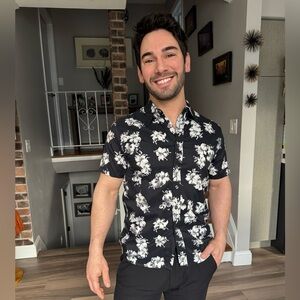 Abercrombie & Fitch | Floral Short Sleeve Button Down | Size XS